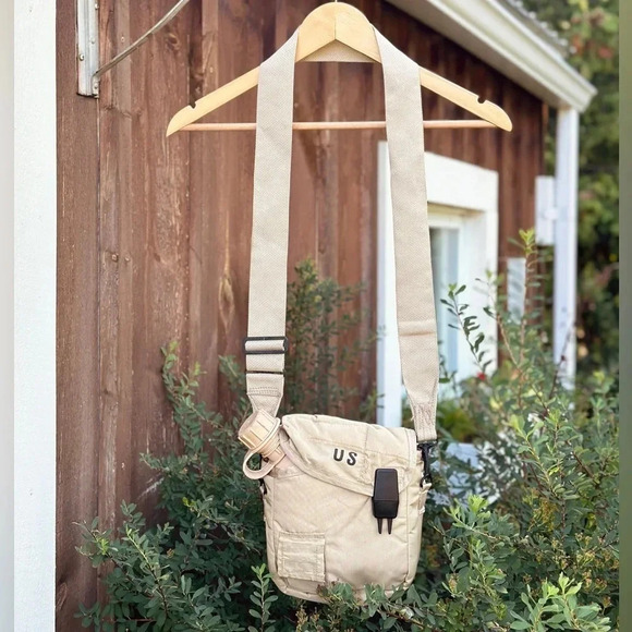 Vintage US army / navy  personal Insulated Water Carrier - over 1.5 litres - Picture 2 of 6